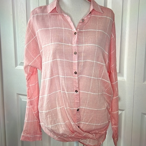 Steezyer oversized button up top with cross over - Picture 8 of 8